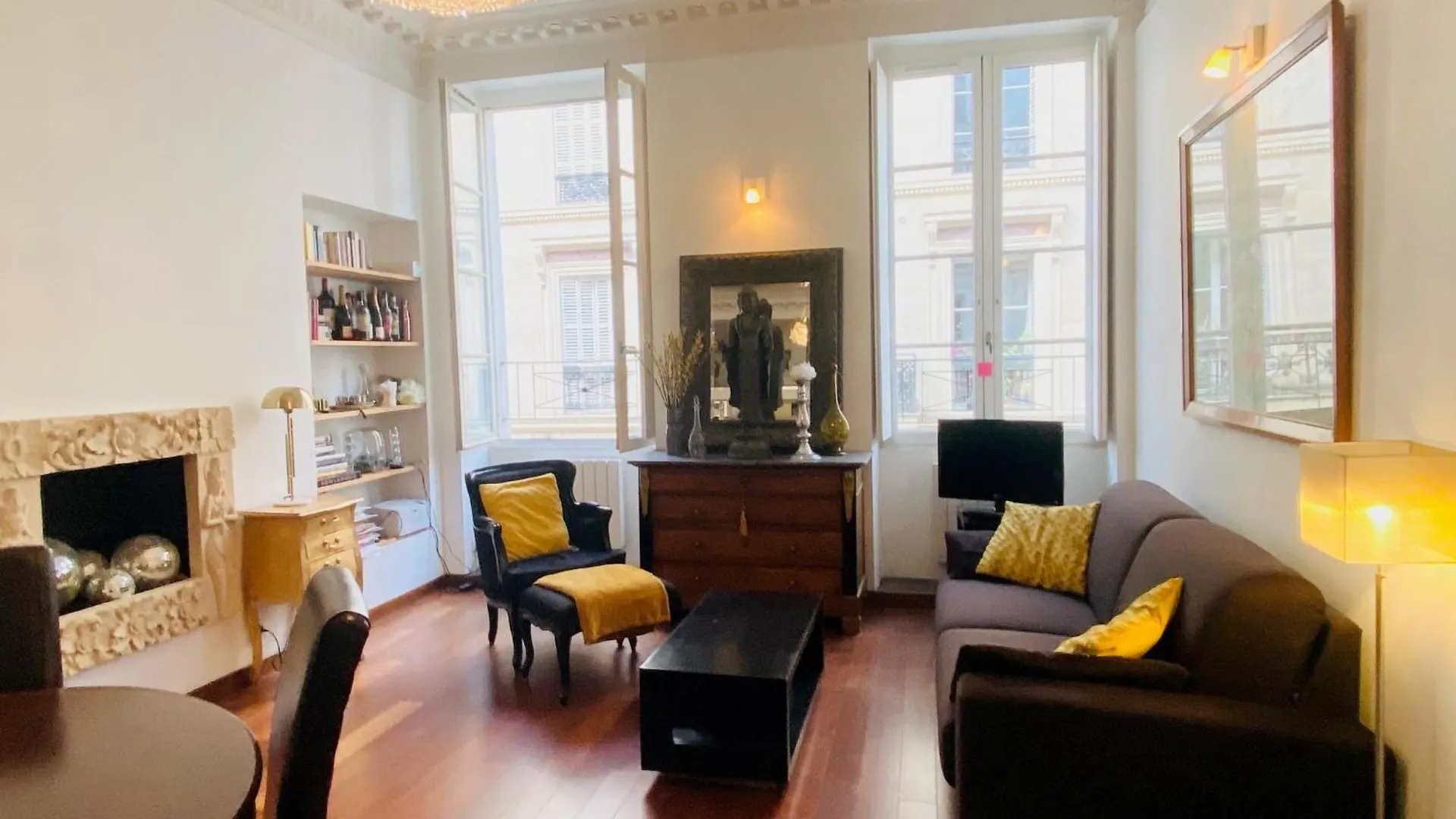 Romantic Apartment Near Le Marais Paříž