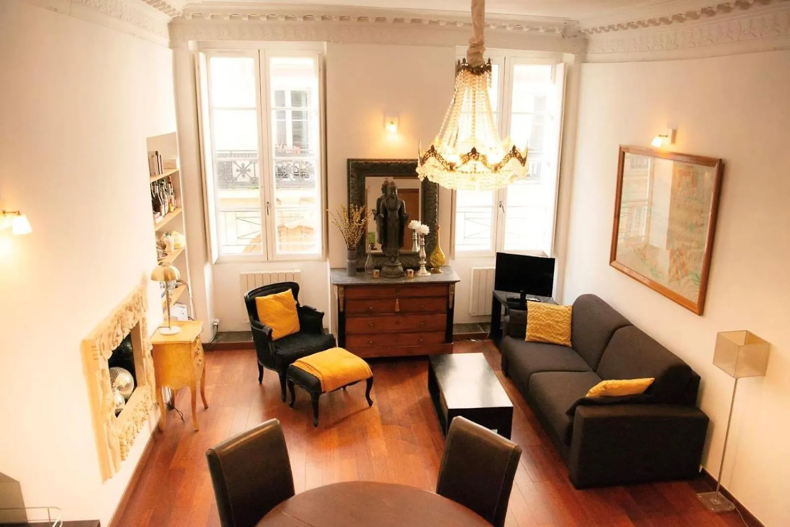 Romantic Apartment Near Le Marais Paris